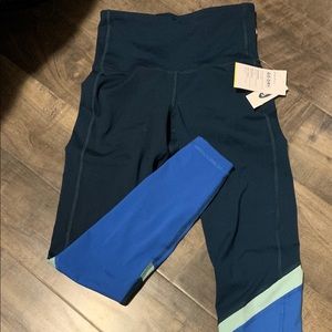 Old navy xs highrise leggings w/ zipper ankle NWT